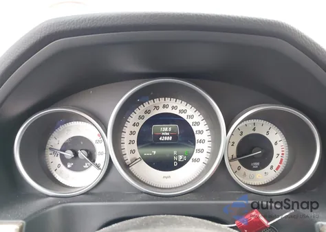 2015 Mercedes-Benz E 350 4Matic из США, поврежденный, VIN WDDHF8JB3FB092787